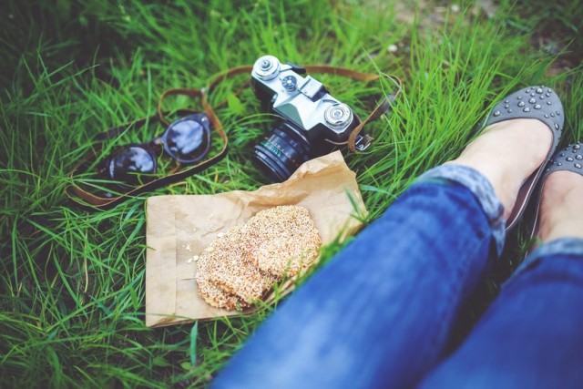 food-woman-camera-girl-large